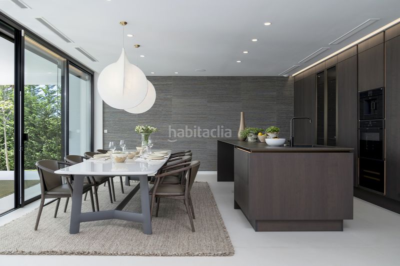 Foto 662bedf2-eb50-4a31-89e1-fa9cbb0b3c0a. Casa amb aparcament piscina a Casco Antiguo Marbella