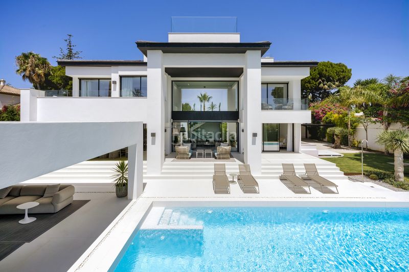 Foto 876c5b18-b038-4b13-aec0-e8e23e17a8ae. Casa amb aparcament piscina a Casco Antiguo Marbella