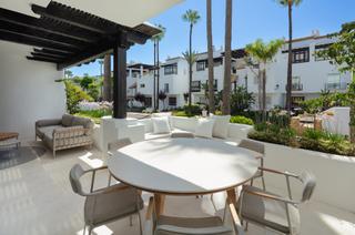 Appartement à Puente Romano. Apartamento en puerto banús, marbella