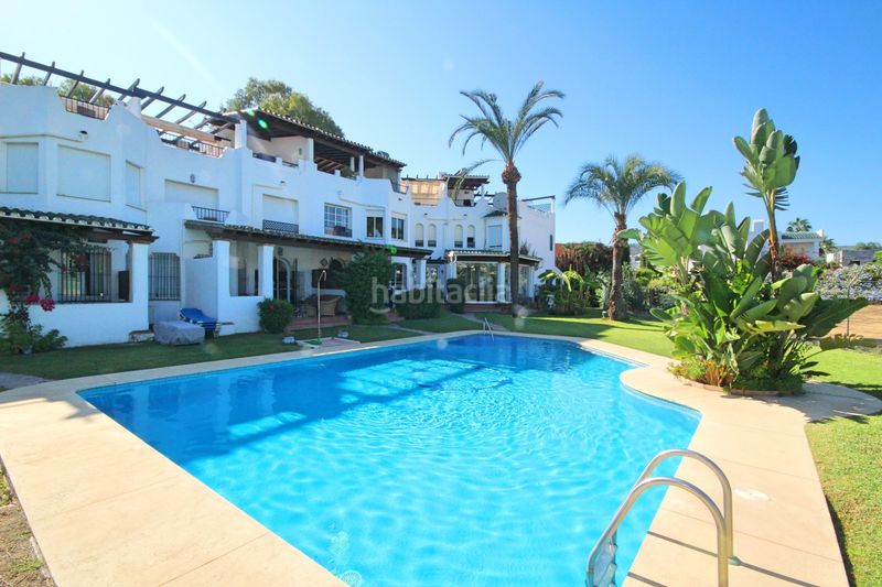 Foto 47b069d0-56c8-46b5-a9f1-34bd80c007e0. Casa amb aparcament piscina a Los Naranjos Marbella
