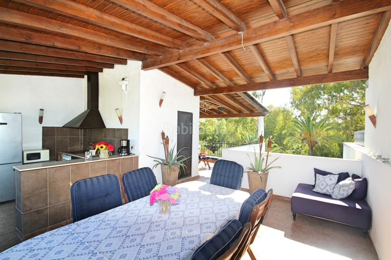Foto 519ff8db-a597-4a7e-828d-7081dde33d89. Casa amb aparcament piscina a Los Naranjos Marbella