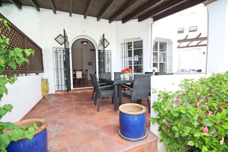 Foto 97ffa79a-797d-49c0-aa1c-1d913f6854ab. Casa amb aparcament piscina a Los Naranjos Marbella