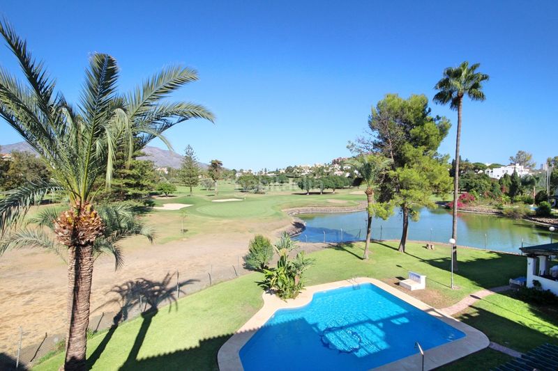 Foto a9171b3b-572b-470b-885c-40c47808b455. Casa amb aparcament piscina a Los Naranjos Marbella