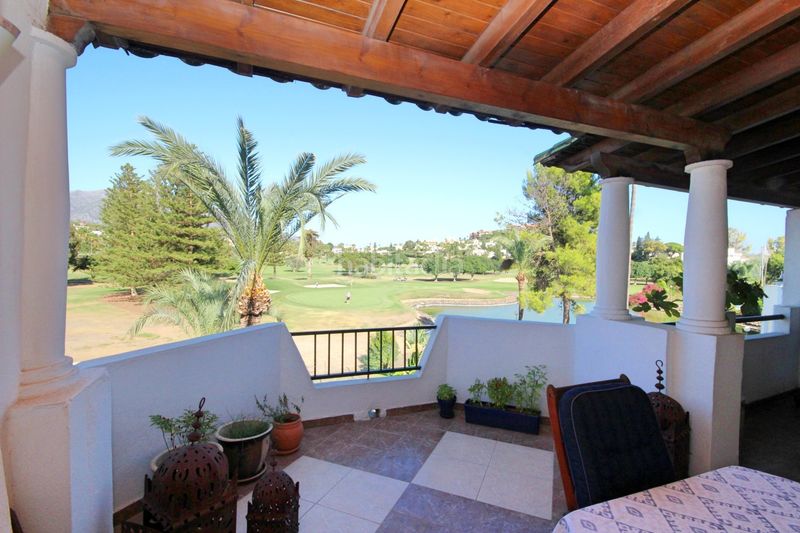 Foto aae91d8d-331c-4cd4-a7ea-96b15552b20f. Casa amb aparcament piscina a Los Naranjos Marbella