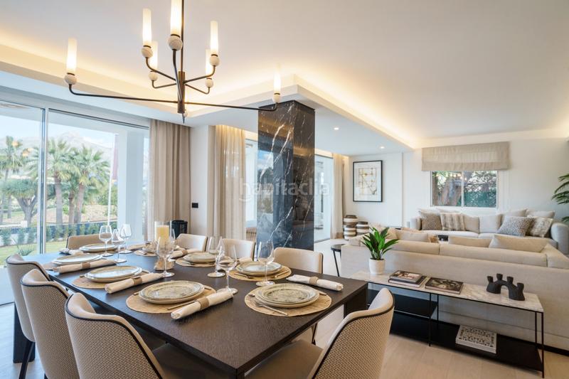 Foto 6458ccbd-2b4a-4a19-925e-c2bf90cb7037. Casa amb aparcament piscina a Nueva Andalucía centro Marbella