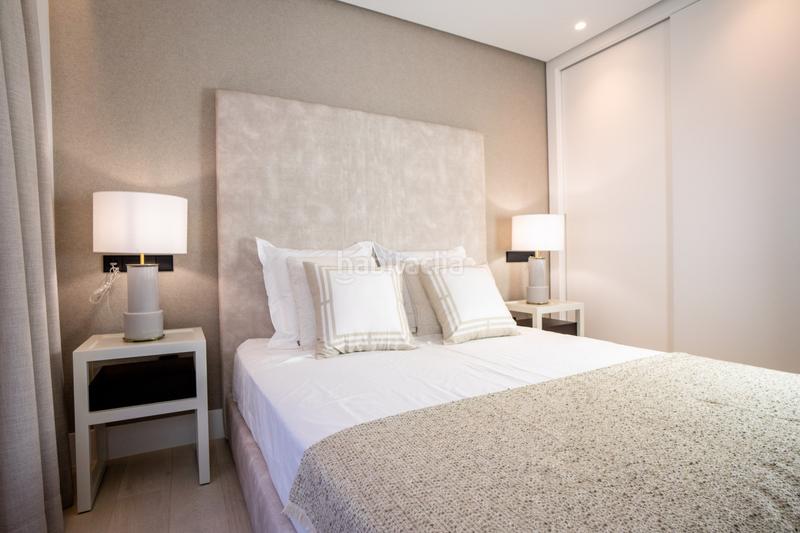 Foto a02ebf2a-f6aa-48c8-8bc1-ebf87517d026. Casa amb aparcament piscina a Nueva Andalucía centro Marbella