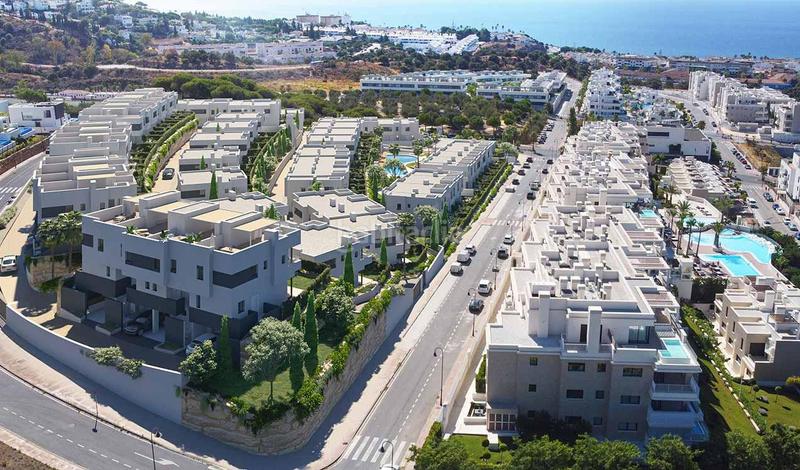 Foto 1bca45d2-5ea0-4229-b2e6-82c20dfed045. Casa santuario junto al mar encantadora casa adosada con impresionantes vistas al mar en Mijas