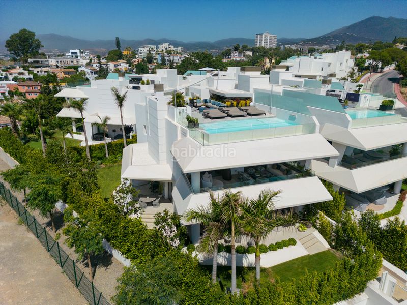 Foto 64dbea12-7549-4459-8e90-ce287cb3b709. Casa a Nueva Andalucía centro Marbella