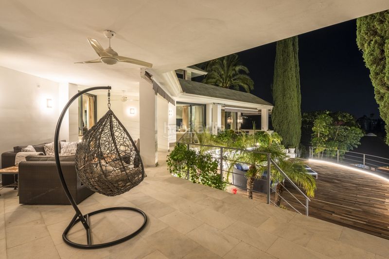 Foto 2e96c617-6220-46bd-aeb7-52368a01de0b. Casa amb aparcament piscina a Nueva Andalucía centro Marbella