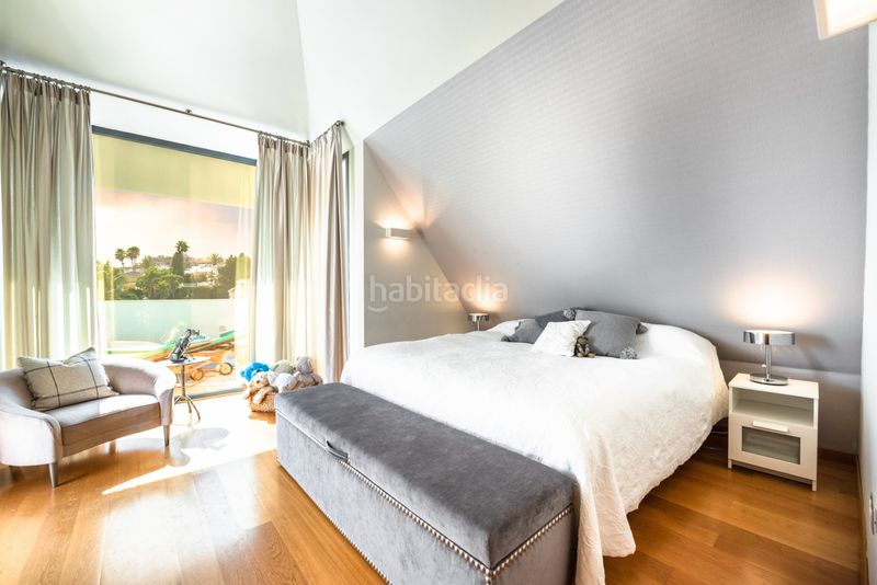 Foto e14f8fc0-ece5-4274-bab4-0031a6d75845. Casa amb aparcament piscina a Nueva Andalucía centro Marbella