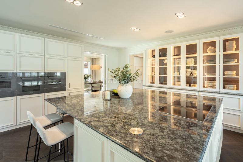 Foto 505ac0e6-8ed3-4fdf-a98d-eca9461ae3a2. Maison avec parking piscine dans Casco Antiguo Marbella