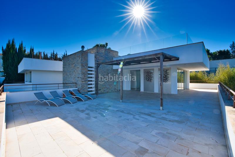 Foto b3dd52f7-5a40-4107-8424-2630d2cca808. House with parking pool in puerto de Sotogrande-la marina Sotogrande