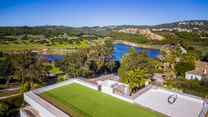 Foto ba53290e-5851-474e-b3b1-5e1e1010dca5. House with parking pool in puerto de Sotogrande-la marina Sotogrande