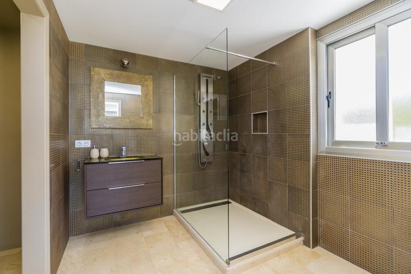 Foto e4a87739-e989-4cf8-9db5-d6eb304c7e6c. House with parking pool in puerto de Sotogrande-la marina Sotogrande