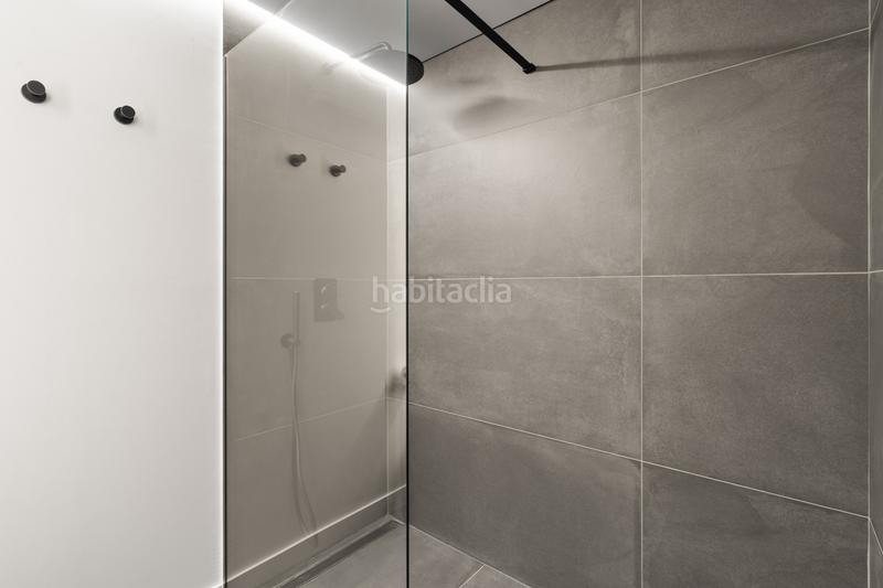Foto 73c1627e-3459-41f2-aa9a-3ed73bcadfb9. Casa en camino molino 1 villa renovada de alta gama en venta con vistas al mar, jardines y ubicación privilegiada en Marbella