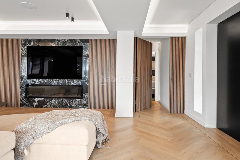 Foto a222b19c-dda5-4455-904f-180065530778. Casa en camino molino 1 villa renovada de alta gama en venta con vistas al mar, jardines y ubicación privilegiada en Marbella