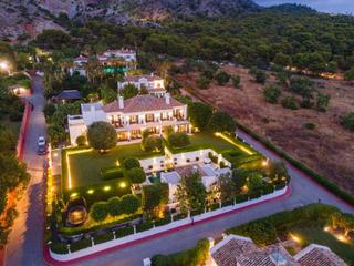 Maison à Casco Antiguo. Villa en venta en sierra blanca, marbella