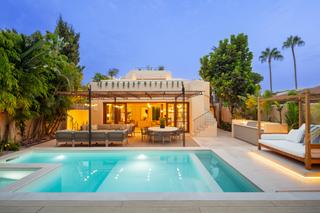 Maison à Casco Antiguo. Villa en venta en marbella golden mile, marbella