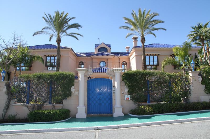 Foto 1aa7d919-8cdc-4ded-8664-b72566c0e7f9. House with parking pool in Casco Antiguo Marbella