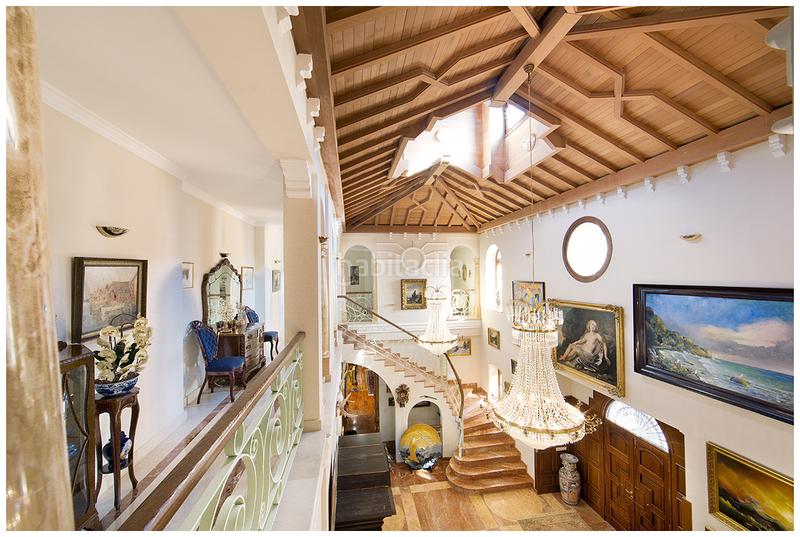 Foto 27757f45-2d2d-4713-a2bf-937b4501ba1c. House with parking pool in Casco Antiguo Marbella