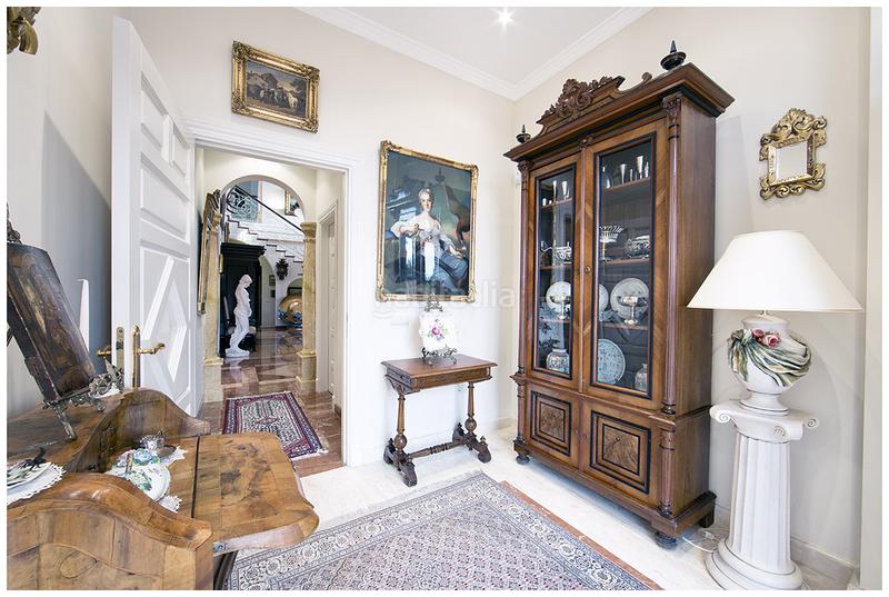 Foto abf345a9-8ee7-4d3f-b33f-69a61459860c. House with parking pool in Casco Antiguo Marbella