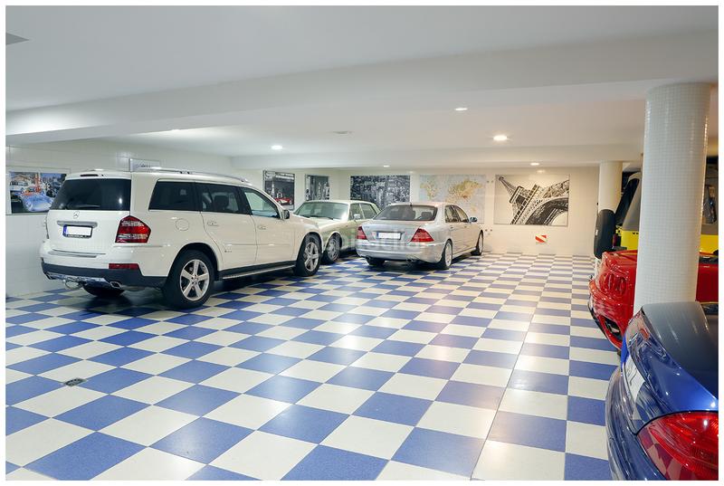 Foto cde4b38d-310b-423e-a589-15ddf2fdf670. House with parking pool in Casco Antiguo Marbella