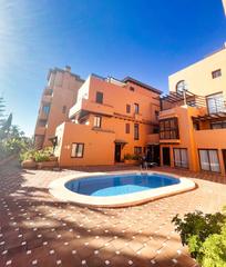 Apartament a Paraiso - Barronal. Presentamos un santuario junto al mar ático dúplex en la urbaniz