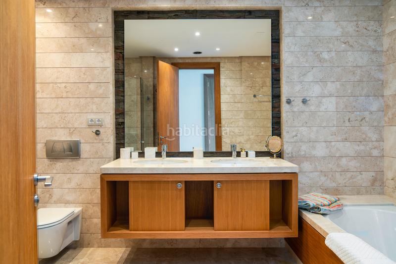 Foto 09b90300-3c89-4894-be0b-3bdc6f340ae8. Appartement mit parking pool in Puente Romano Marbella