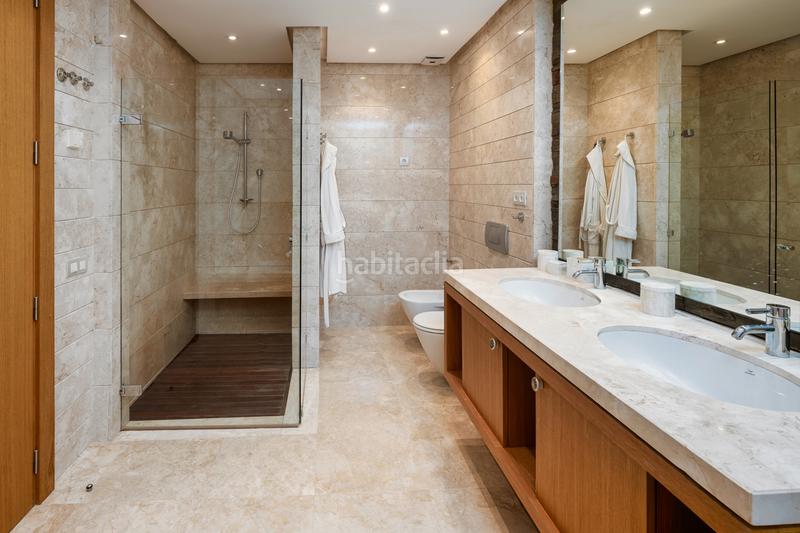 Foto 15da9993-4aec-464d-a283-fc75e10a4257. Appartement mit parking pool in Puente Romano Marbella