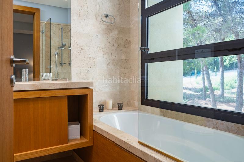 Foto c57575c4-ff8f-4994-993d-4cdf1f02ab1d. Appartement mit parking pool in Puente Romano Marbella