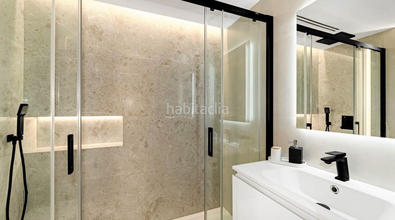 Foto 19d4cd2d-5676-439d-938e-2be675bdd6e4. Apartament amb piscina a Nueva Andalucía centro Marbella