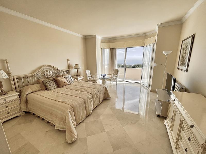 Foto 11856cfe-5b2f-41c0-8329-47181db4240c. Maison avec parking piscine dans Casco Antiguo Marbella