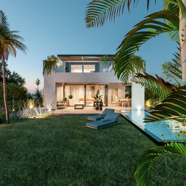 Foto 06365af5-0cc2-4845-a192-dcc89a92a9bc. Casa amb aparcament piscina a Casco Antiguo Marbella