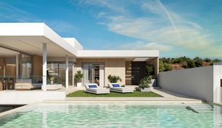 Maison à Centro. Elegancia costera en la nueva milla de oro de estepona