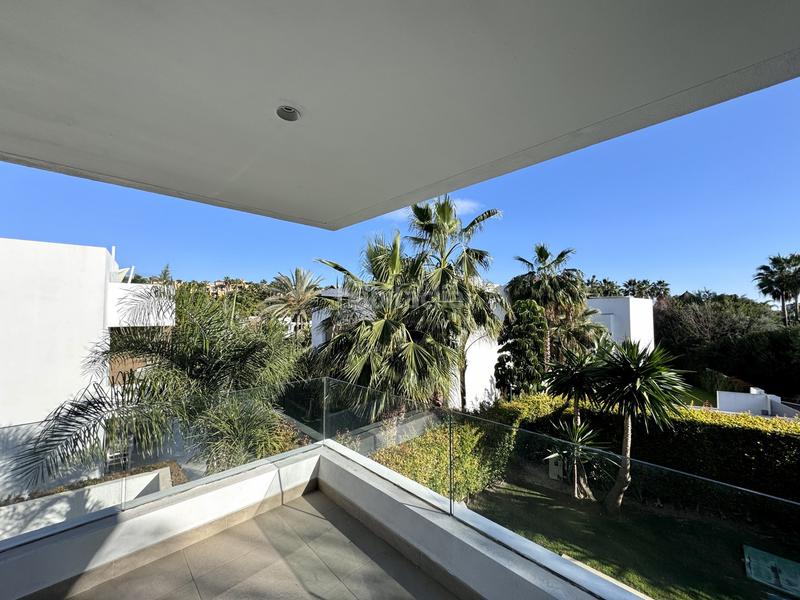 Foto 505e0d24-4733-4ec2-a118-1b9154759b57. Miete haus in dos hermanas ii 12 in Paraiso - Barronal Estepona