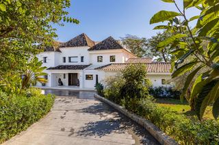 Lloguer Casa a Benahavís pueblo. Retiro de lujo sereno estudio de pilates, granja de animales, gi