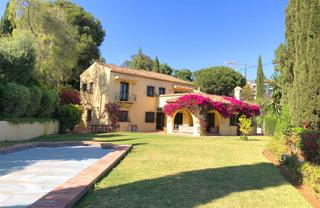 House in Benahavís pueblo. Impresionante villa de lujo en marbella