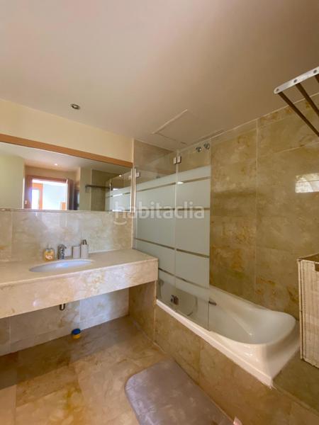 Foto 3c9a0ebb-5c9c-4019-889f-2cbfa53037fa. Lloguer apartament amb calefacció aparcament piscina a Marbella