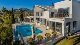 Casa a Nueva Andalucía centro. Impresionante villa de lujo en marbella