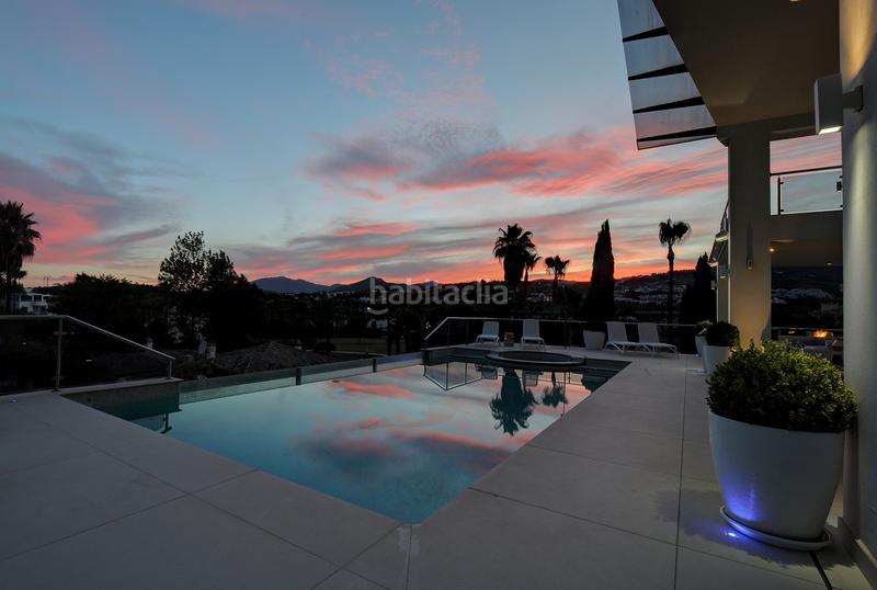 Foto ffe5b444-9476-47d0-bf1b-1c3ae2dd3906. Maison avec parking piscine dans Nueva Andalucía centro Marbella