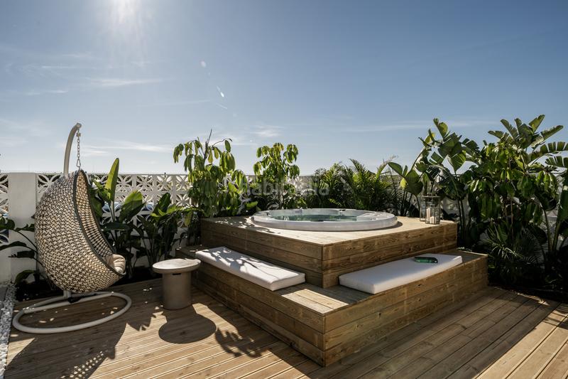 Foto 65a1eeba-159d-40e3-a031-6ce876f417e6. Haus mit parking pool in Playa Bajadilla - Puertos Marbella