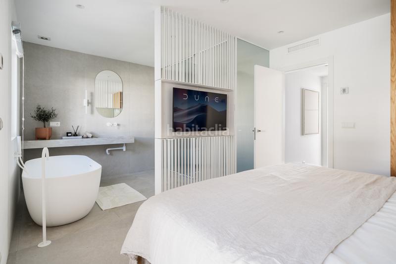 Foto d62f2b46-12f6-47cc-a184-32699304189d. Haus mit parking pool in Playa Bajadilla - Puertos Marbella