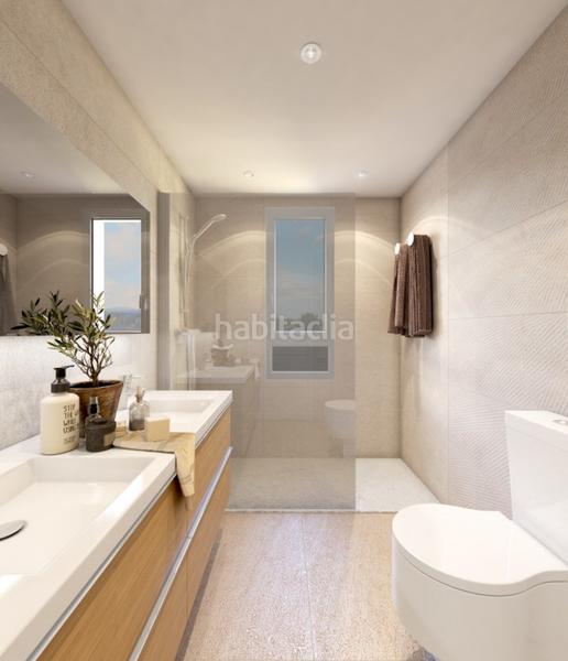 Foto 51255e31-e05b-4b02-8bdc-97997cff1058. Casa a schiera con parcheggio piscina in Centro Estepona