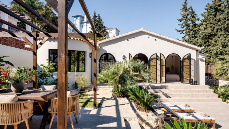 Foto b56fabb3-4c4f-4126-8f92-5fd23b761658. Casa a Casco Antiguo Marbella