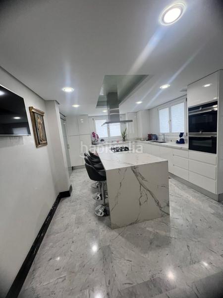 Foto 131b0729-6b44-4867-9b72-96e89ee0f447. Ático  lujoso dúplex en monte paraíso country club, en Marbella