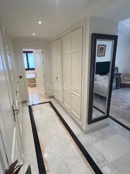 Foto 4f944f9a-1c59-4cf3-8b3c-4b66a4d013eb. Ático  lujoso dúplex en monte paraíso country club, en Marbella