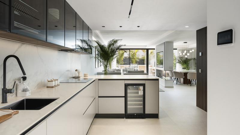 Foto 94965512-1c65-483c-8838-cb7e3c1f5401. Casa con parcheggio piscina in Puente Romano Marbella