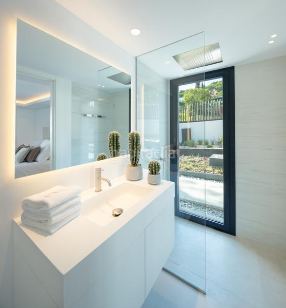 Foto b83f2cb6-c778-47f7-b0f6-bd02140e6035. Haus mit heizung parking pool in Playa Bajadilla - Puertos Marbella