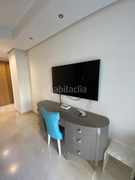 Foto 08c10460-1cb6-4877-80ce-d2d7a6141dbb. Lloguer planta baixa a montemedio-b sierra blanc 2 a Marbella