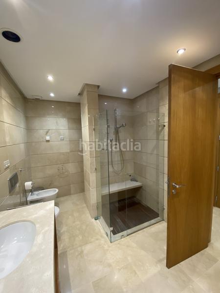 Foto 6707d5f6-6cd3-4888-84f3-38a7974f65c2. Location rez-de-chaussée dans montemedio-b sierra blanc 2 dans Marbella